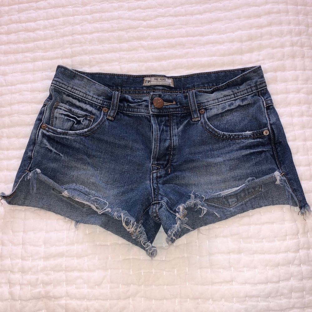 Free People cutoff denim shorts. Size 25